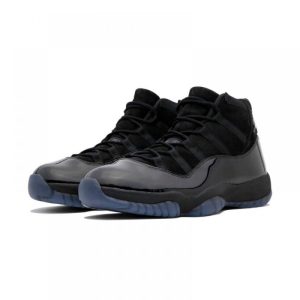 RETRO 11 ‘CAP AND GOWN’