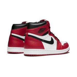 Retro 1 High OG “Chicago”