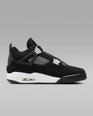4 Retro ‘White Thunder’