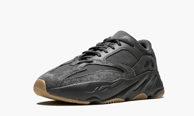adidas-yeezy-yeezy-boost-700-utility-black_14244732_27507549_800.jpg