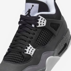4 RETRO ‘Fear’