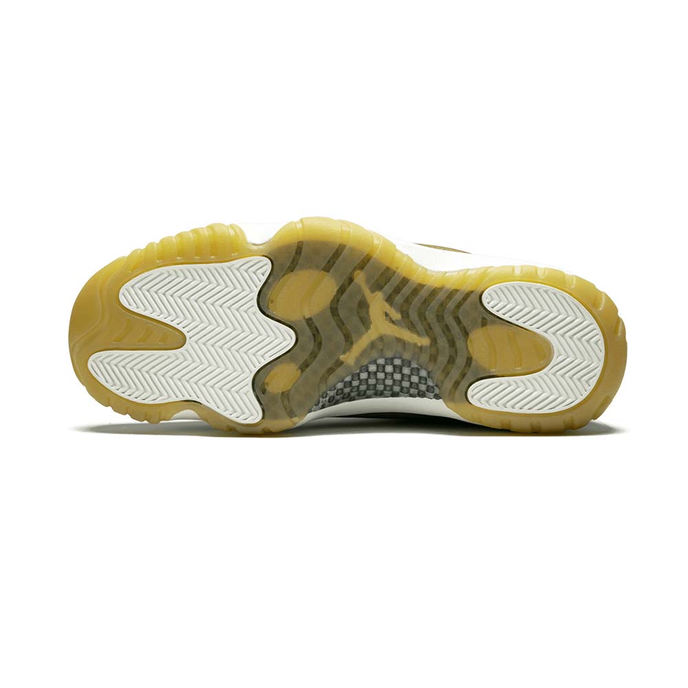 Air Jordan 11 Retro "Neutral Olive" - Image 5