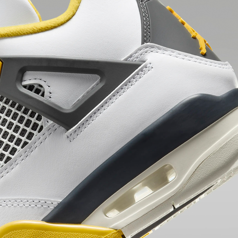 Air Jordan 4 Retro Women's Shoes - Image 7